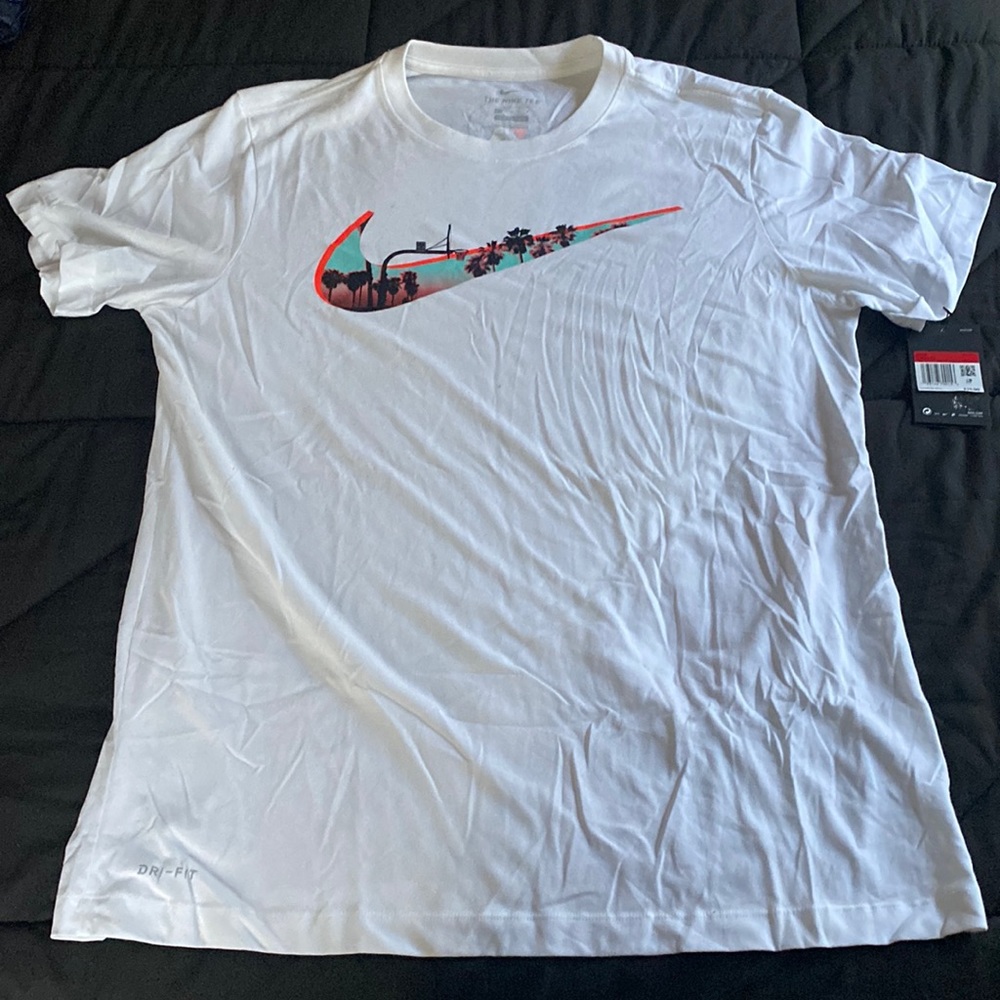 Mens Nike tshirt